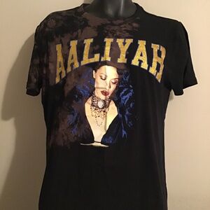 🔥Best offers, AALIYAH, new condition, size medium, see photos